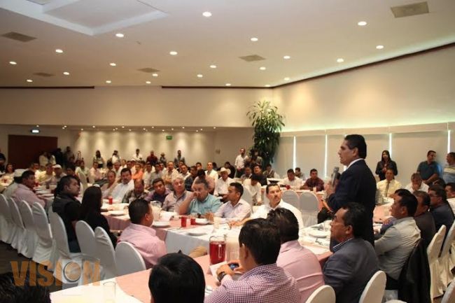 Ofrece Silvano Aureoles relación directa con Presidentes Municipales 