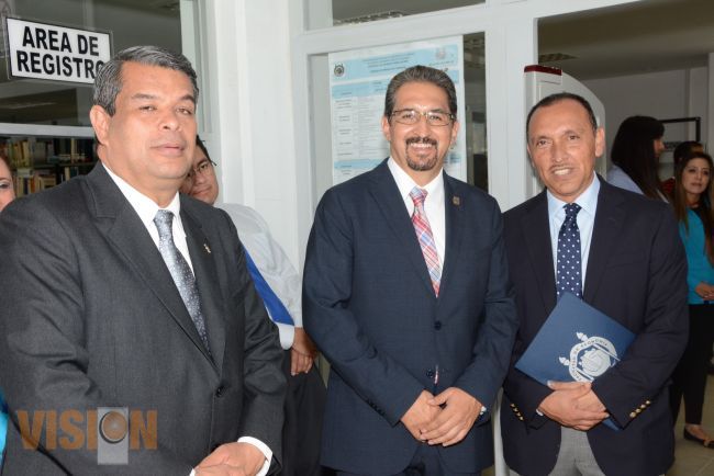A trabajar en la unidad, convoca el Rector Medardo Cerna a nuevos directores