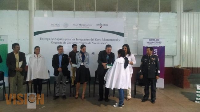 Inauguran Centro de Medicación y Escolar 