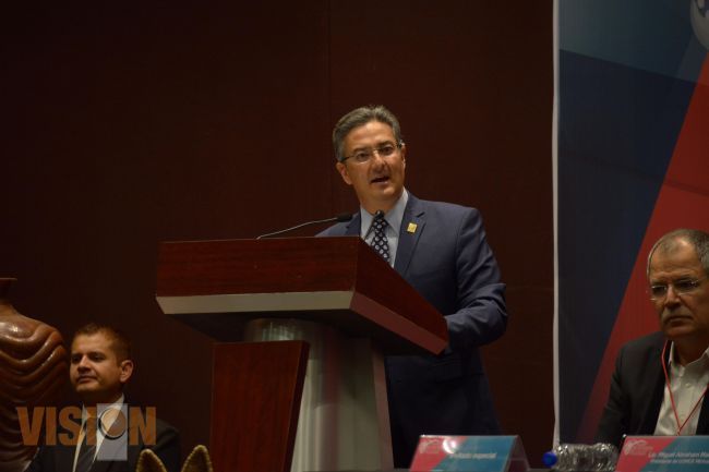 Mejores relaciones comerciales  con México y el mundo: Abud