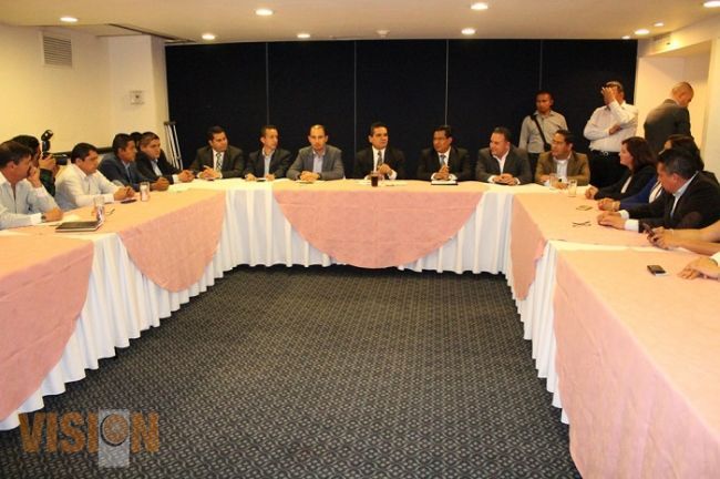 PAN sostiene reunión de cortesía política con el Gobernador Electo 