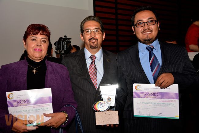 Premio “Dr. Santiago Cendejas Huerta” a tesis de alumno de Salud Pública