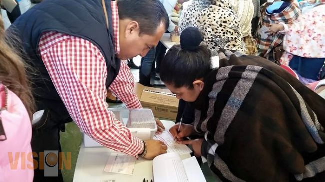 Liconsa entrega tarjetas en tancítaro‏