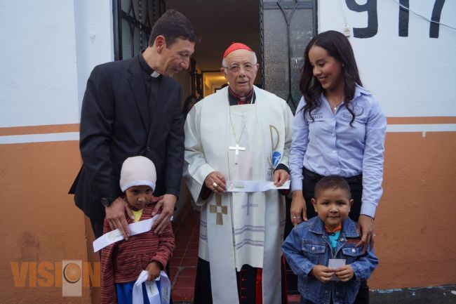 El Cardenal Alberto Suárez Inda inauguro el Comedor Emaus
