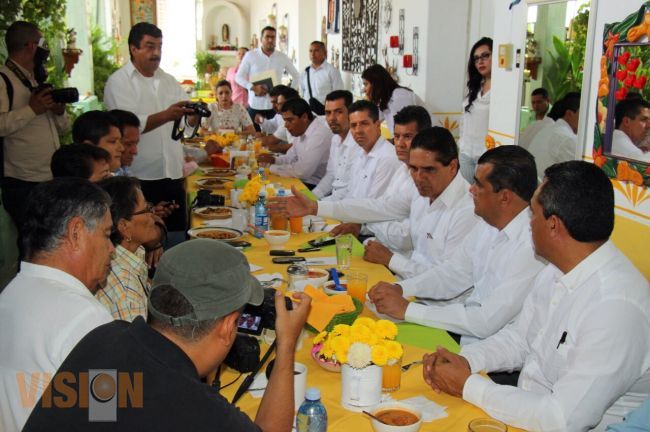 Inicio Silvano Aureoles su gira regional 