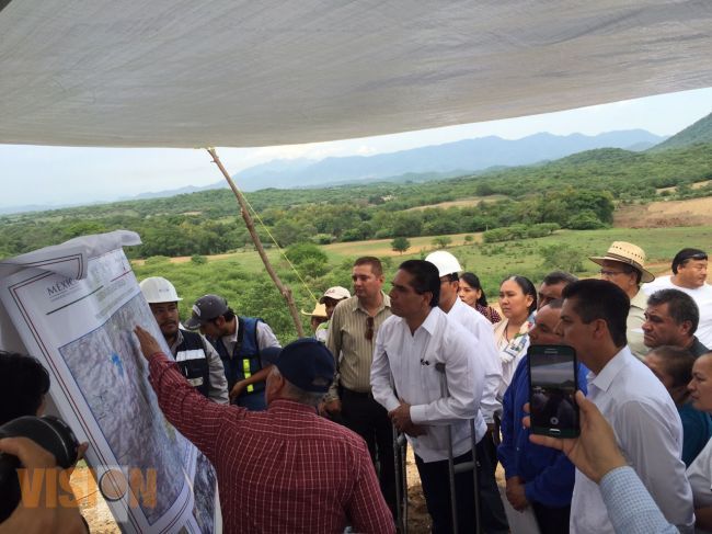 Anuncia Silvano Aureoles modernización de la carretera Morelia-Huetamo