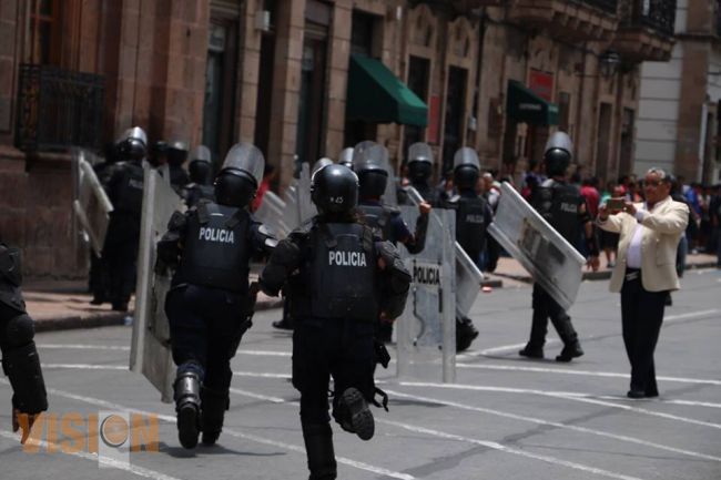 Desalojan a Encapuchados del Centro de Morelia