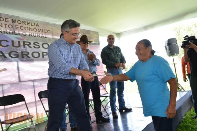 El campo, prioridad para el municipio: Salvador Abud