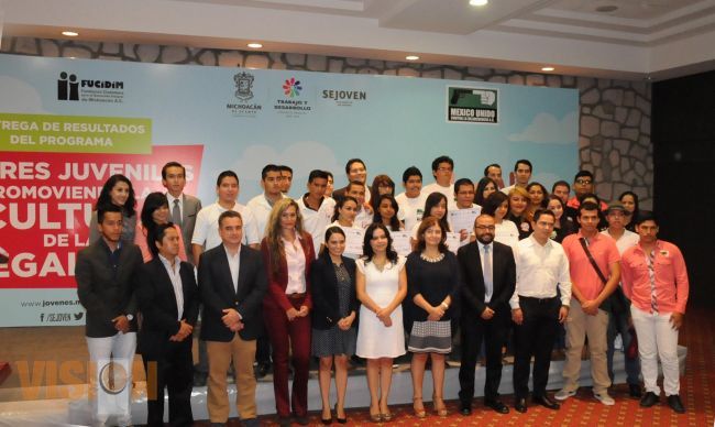 Premian a ganadores del programa Líderes juveniles promoviendo la cultura de la legalidad