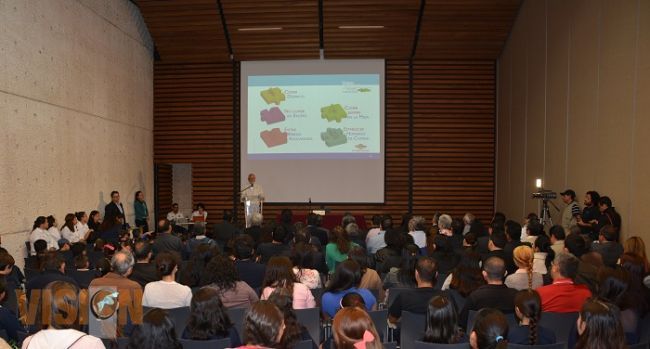 Abre Ruy Pérez Tamayo, curso “Vive la ciencia este verano” en la UMSNH