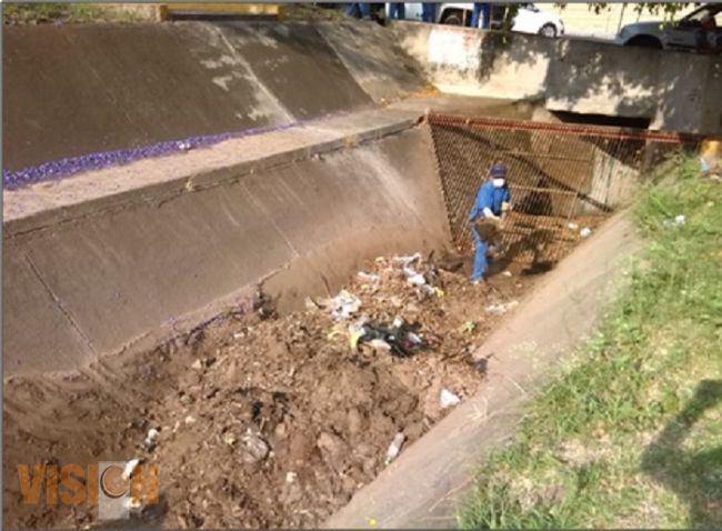 Acciones preventivas y correctivas de red sanitaria y pluvial en 13 colonias de Morelia