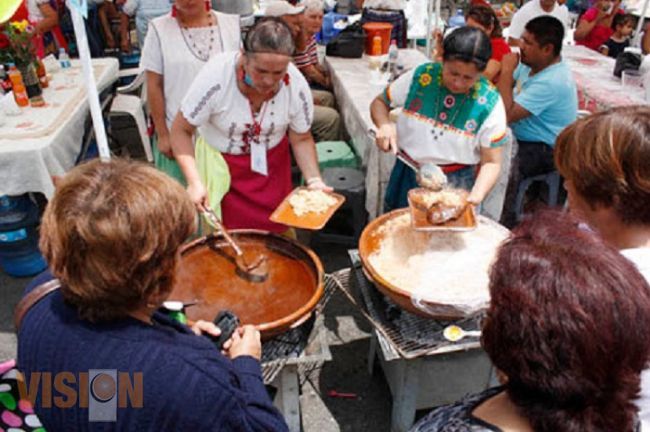Implementan vigilancia municipal a comercios  durante las fiestas de Santa María