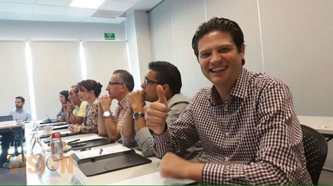 Asisten integrantes de la próxima administración a seminario sobre planeación de gobierno