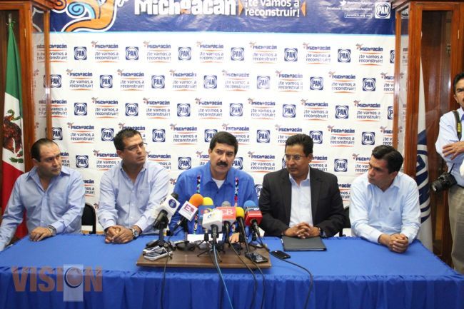 Javier Corral realiza gira por Michoacán, a 5 días de la elección interna 