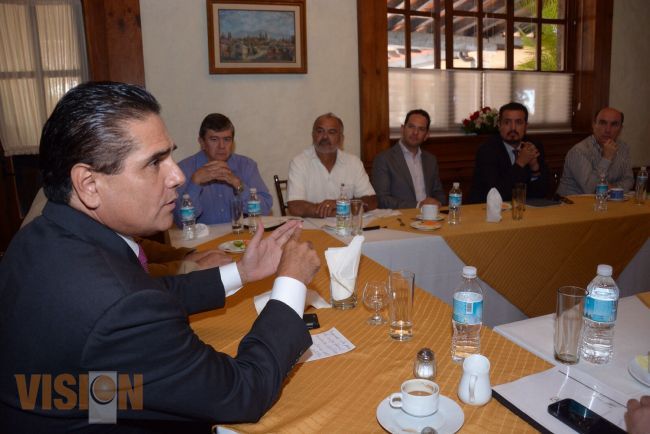 Silvano Aureoles, gobernador electo se reúne con integrantes de Fucidim