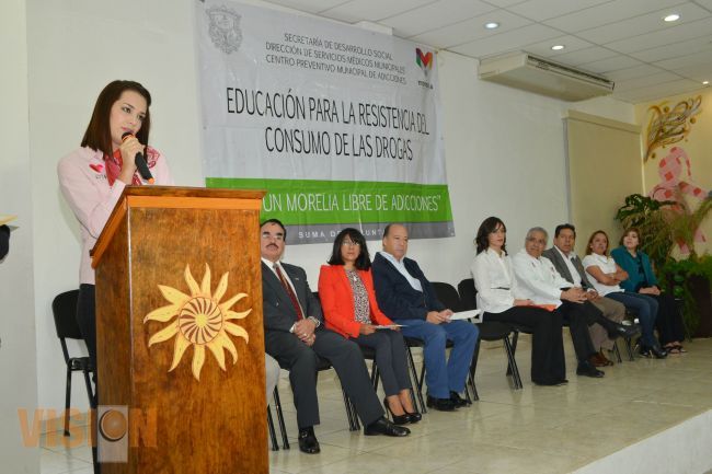 Realizan curso-taller “La neurología y las adicciones”‏