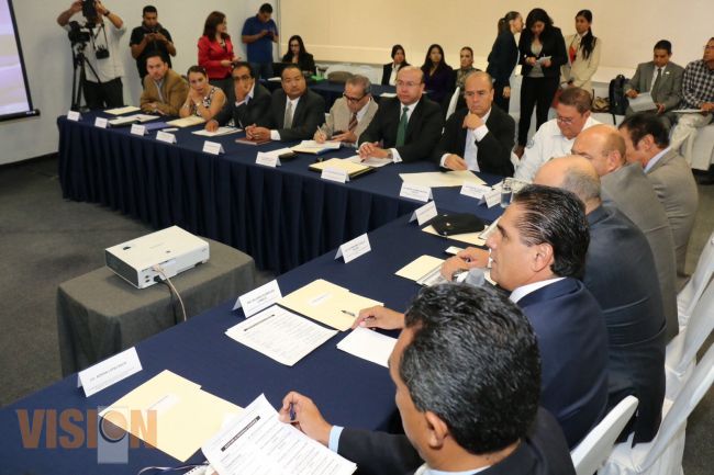 Mi gobierno tendrá la capacidad de trabajar junto con el gobierno federal: Silvano Aureoles 