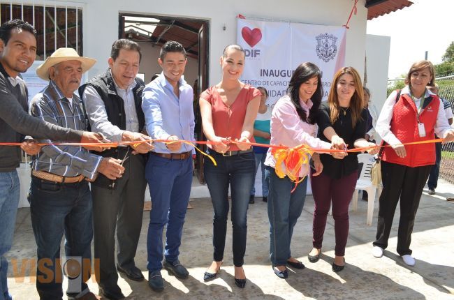 Estrena Umécuaro centro seguro y digno para capacitación de mujeres