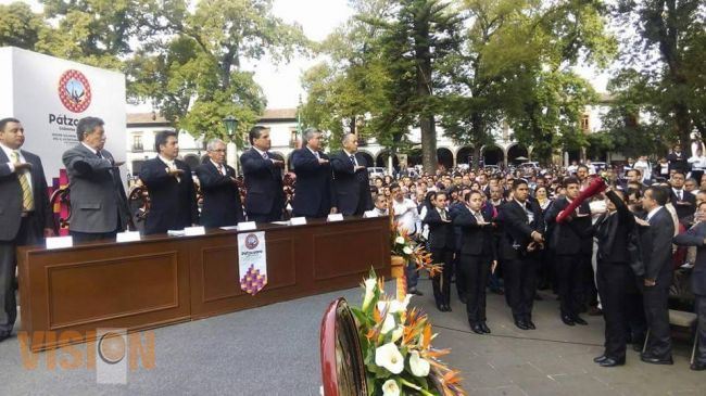 Víctor Báez toma protesta como alcalde de Pátzcuaro, compromete un gobierno ciudadanizado