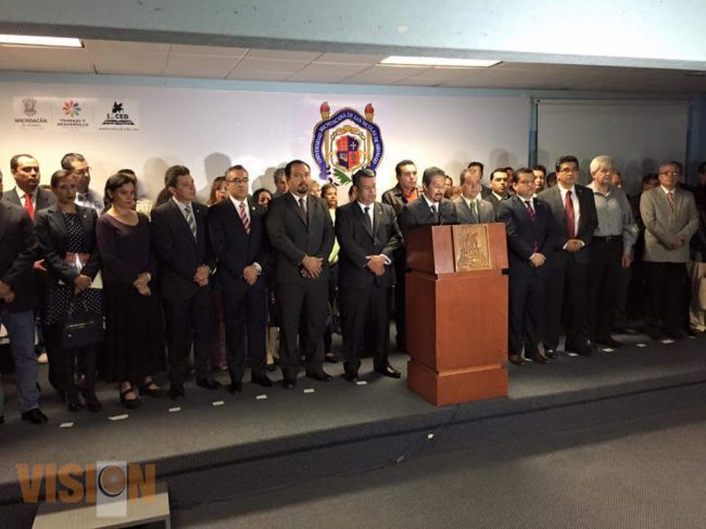 Llama rector a continuar con diálogo con moradores de Casas del Estudiante 