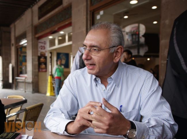 Se pronuncia Salvador Vega contra el reemplacamiento en Michoacán 