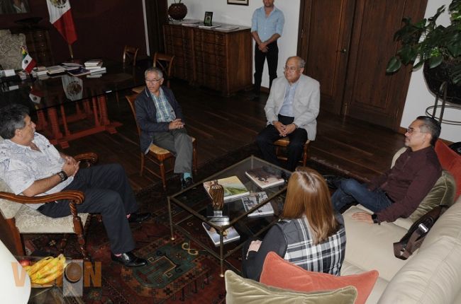 Salvador Jara analiza avances y logros con integrantes de la Junta de Coordinación Política