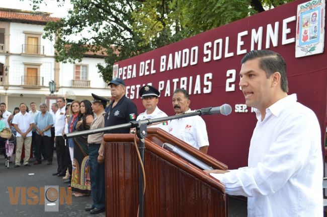 Inician festividades por el 205 Aniversario del Inicio de la Independencia de México en Apatzingán