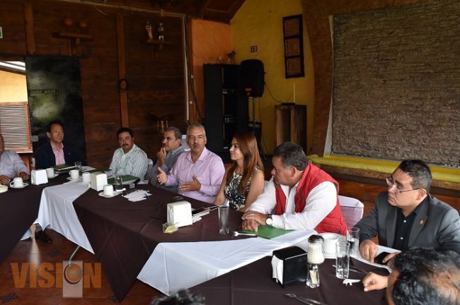 Reconoce PRI trabajo de ex alcaldes 