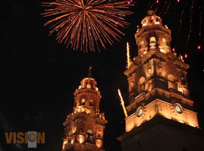 Encendido de Catedral, espectáculo que reúne a miles de personas