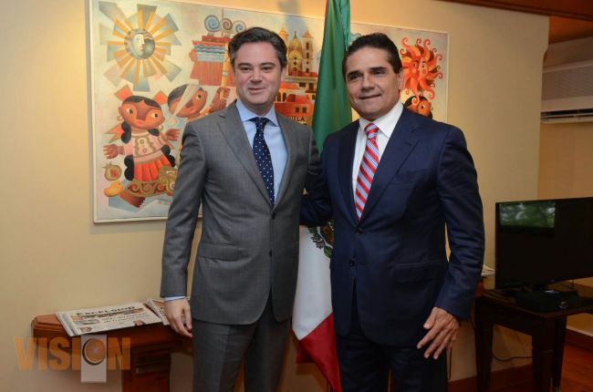 Abordan Silvano Aureoles y Aurelio Nuño propuestas para fortalecer la educación en Michoacán