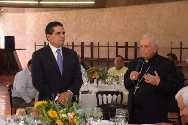 Silvano Aureoles se reúne con el Cardenal Alberto Suárez Inda‏