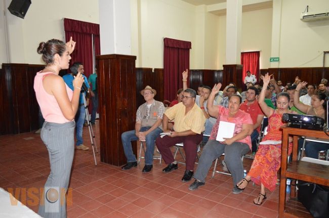 Imparte IMMA conferencia sobre equidad de género en Apatzingán 