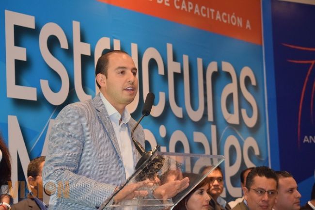 Insta Marko Cortés a sacar a los candidatos con más posibilidades de una victoria en elecciones
