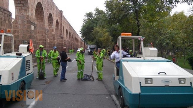 Instruye Ayuntamiento de Morelia limpieza de avenida Madero durante el desfile