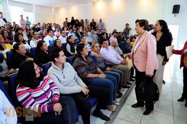 Educación, base para coadyuvar con el desarrollo de Michoacán: SEE