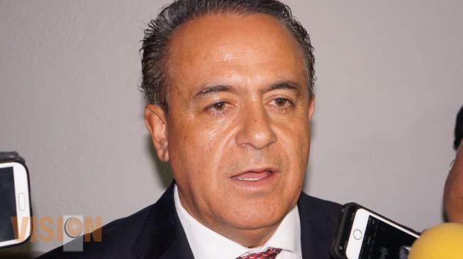No recomendó Silvano Aureoles que diputados se bajen el sueldo tras reunión 