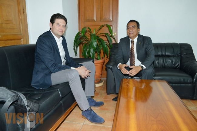 Sostiene Alfonso Martínez encuentro con Secretario de Gobierno del Estado