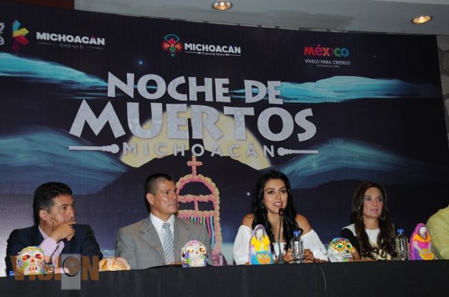 Impulsa Michoacán turismo y tradiciones de Noche de Muertos‏
