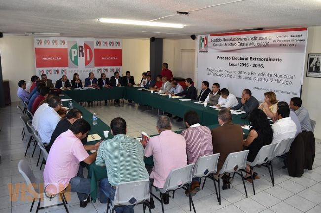 Acuerdan 39 alcaldes del PRI firmar el mando unificado: Agustín Trujillo.