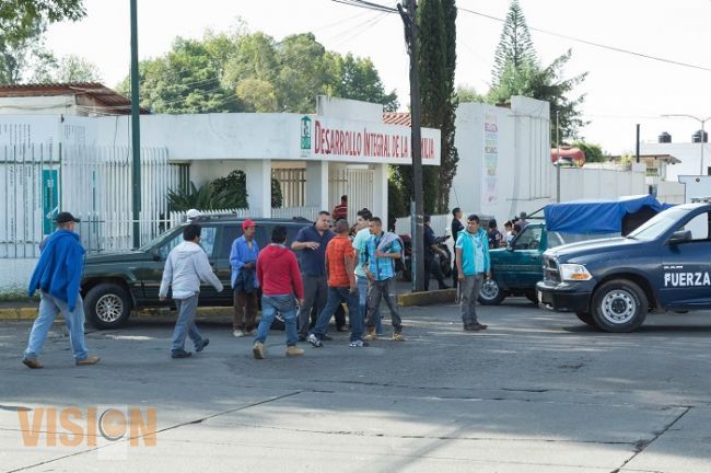 Enésima toma de la presidencia municipal de Uruapan