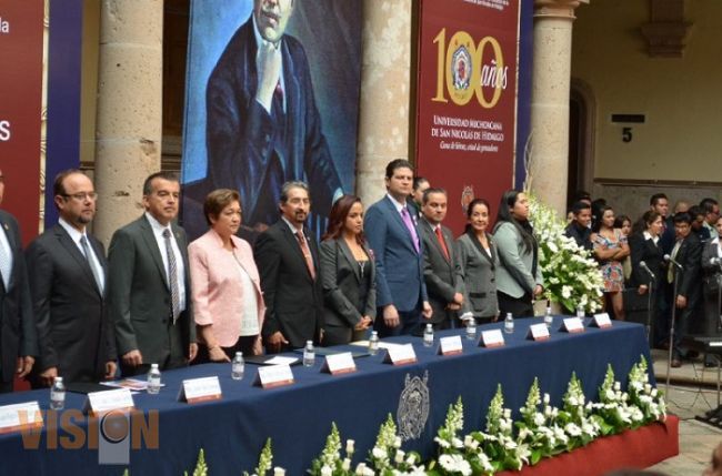 Reconoce Alcalde Alfonso Martínez labor académica de la UMSNH