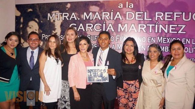 Rinden homenaje póstumo a precursora del voto femenino, 