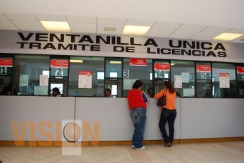 Aumenta 37% recaudación por revalidación de licencias municipales