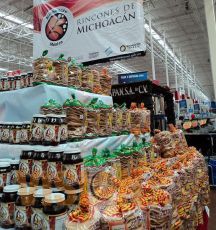 Inauguran CEXPORTA, CODEMI y WALMART Feria Rincones de Michoacán, en Uruapan 