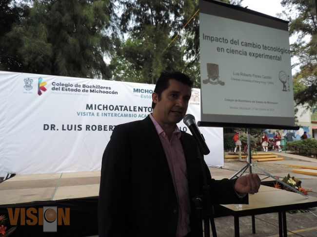 Científico Mexicano, Luis Roberto Flores visitó planteles Cobaem 