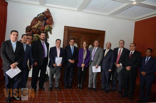 Revisa Gobernador temas de seguridad y justicia con integrantes de Agenda por Michoacán