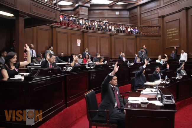 Aprueba Congreso exhorto para posponer apagón analógico