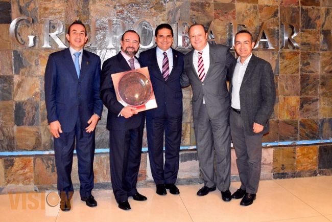 Firma Silvano Aureoles convenio para reactivar planta de alimentos procesados en La Piedad