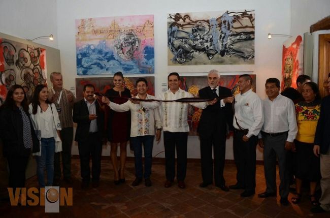Gobernador Silvano Aureoles en Muestra y Tianguis Artesanal de Noche de Muertos en Pátzcuaro
