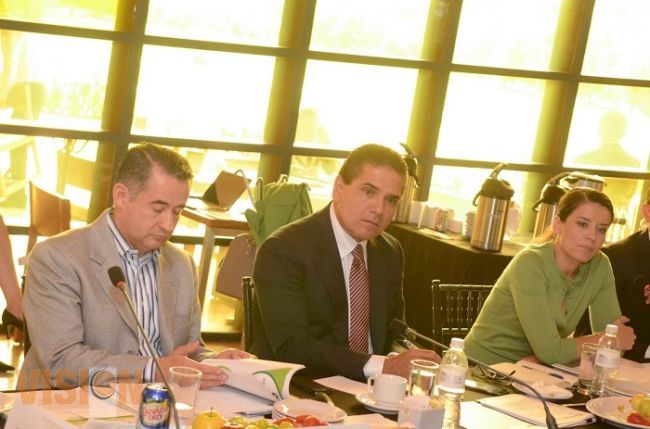 Se reúne Gobernador Silvano Aureoles con Comité Ciudadano de Seguimiento al Plan Michoacán 